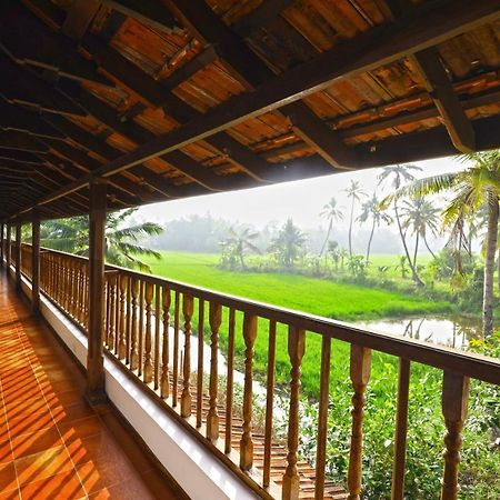Kumarakom Heritage Resort Kottayam Eksteriør bilde